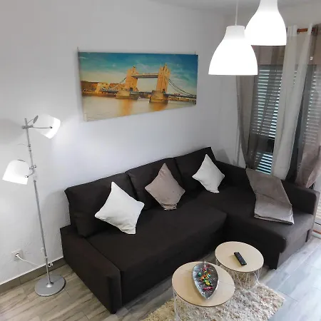 아파트 Las Lomas Studio